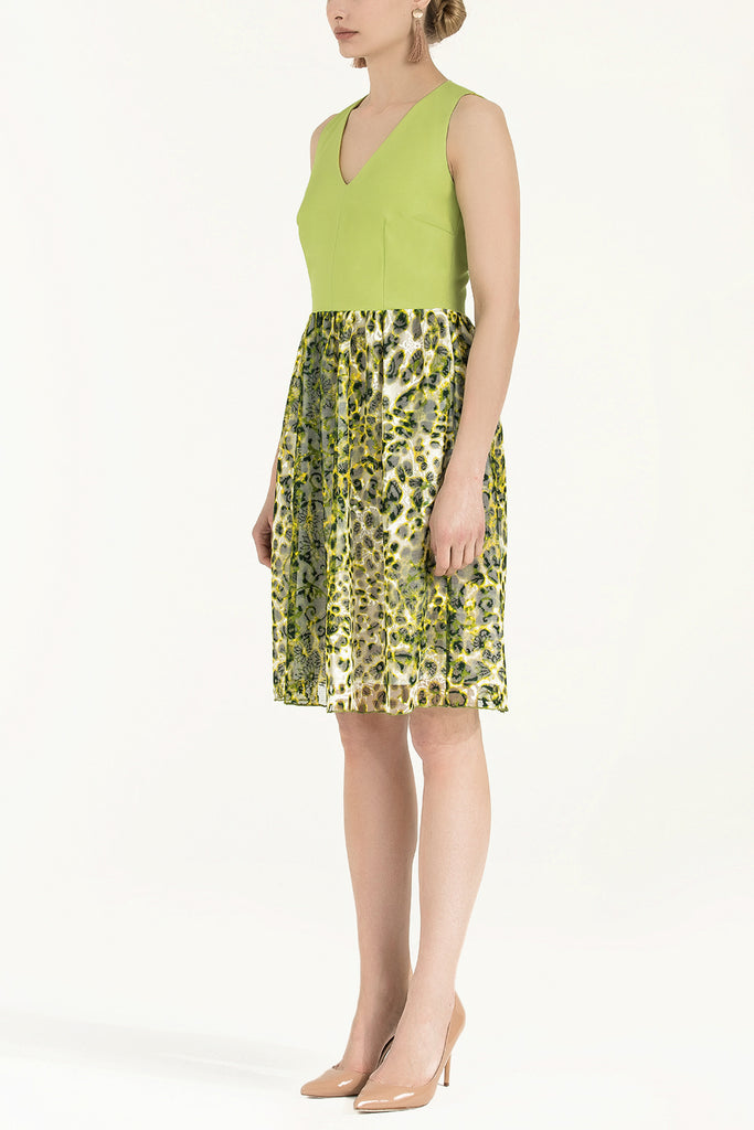 Green Laced V-neck cotton midi dress 91843