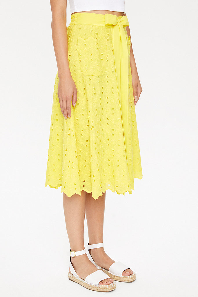 Yellow Brode  and  button skirt  81054