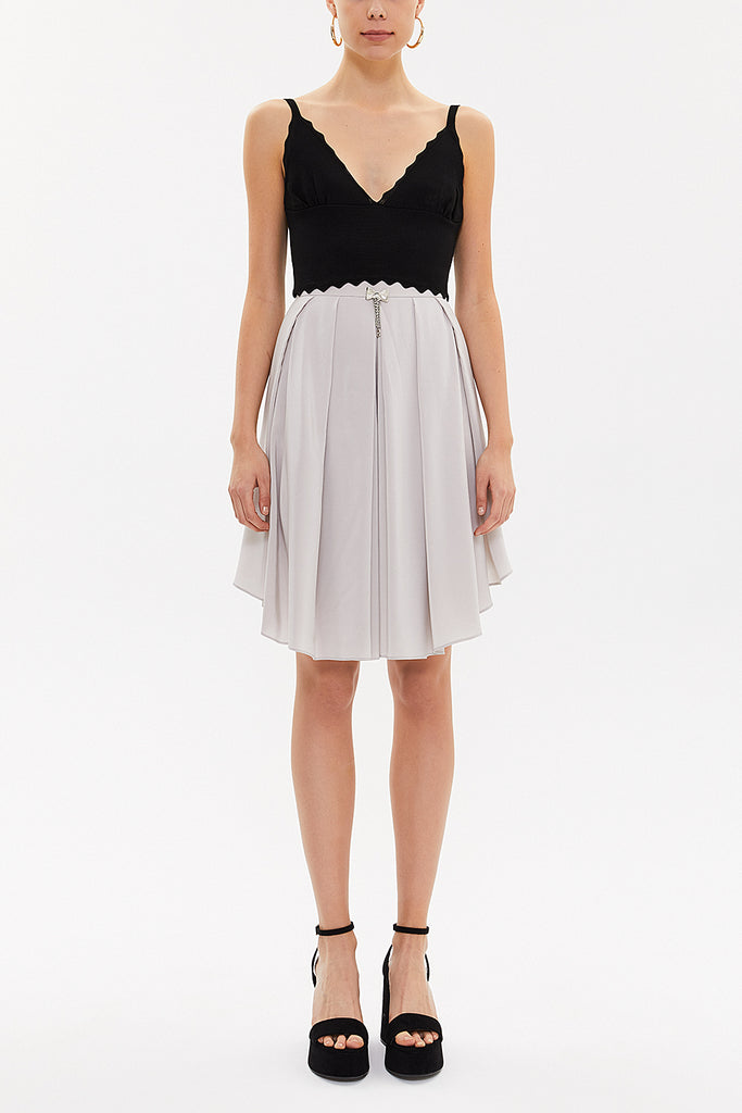 Gray Pleated silk skirt 80401
