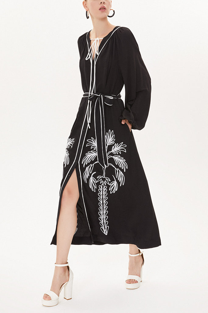 Black Painted Embroidery detail long sleeve dress 93438